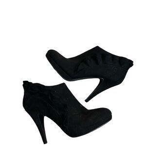 Black heeled booties